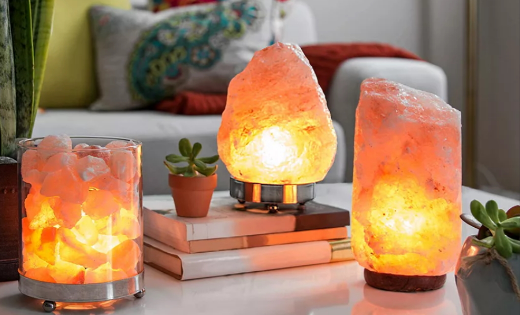 Солевые светильники: полезные свойства и влияние на организм Солевые светильники: полезные свойства и влияние на организм