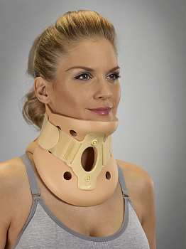 Ортез шейный Ortex ОРТЕКС 015C с отверстием для трахеостомы, высота 12 см